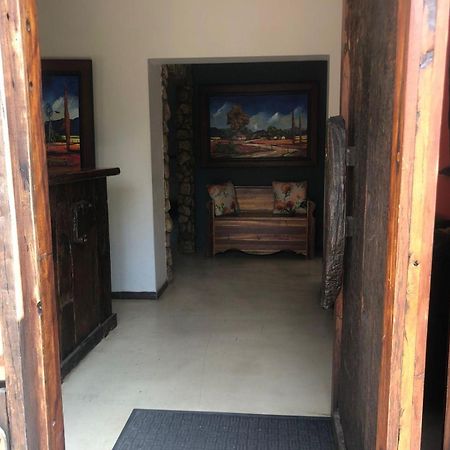 Africa Footprints Lodge Kempton Park Kültér fotó