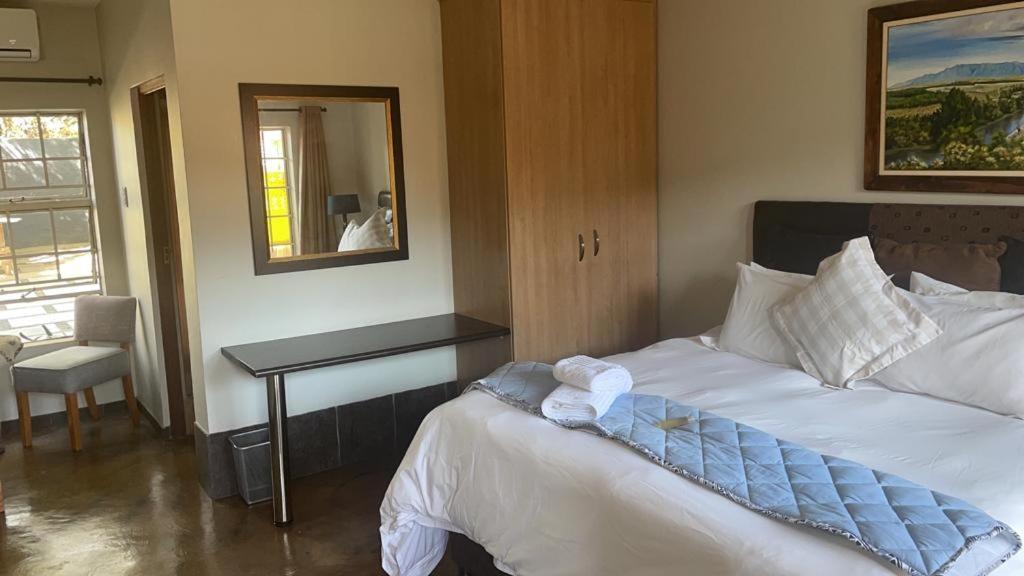 Africa Footprints Lodge Kempton Park Kültér fotó